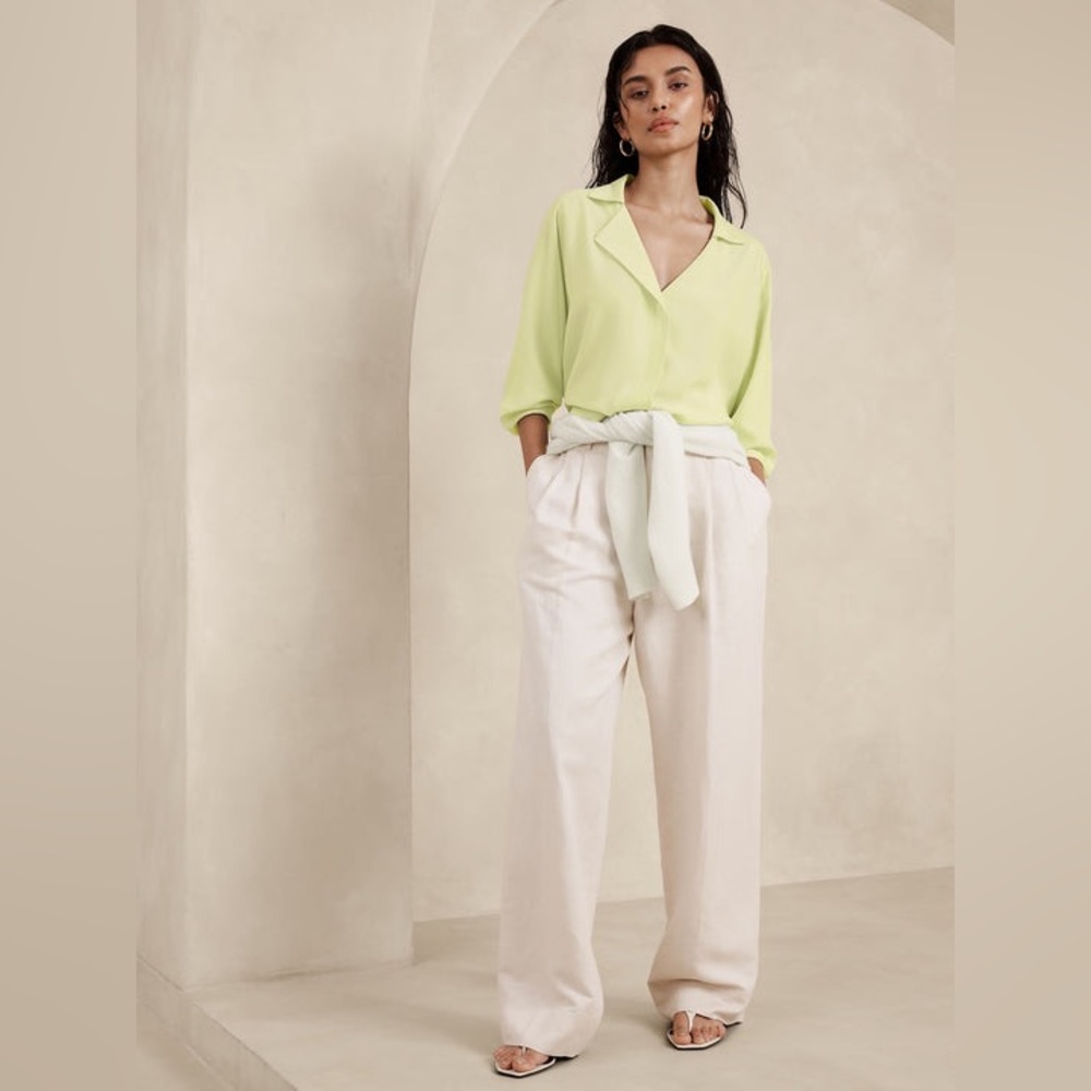Banana Republic Dona Silk Top - Picture 2 of 9